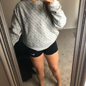 NEVER WORN Champion crew neck sweatshirt